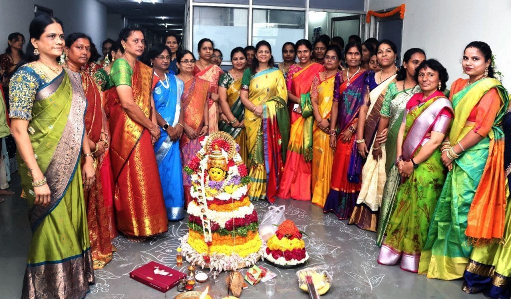 Women Safety Wing Bathukamma Celebrations 08 10 24 (1)