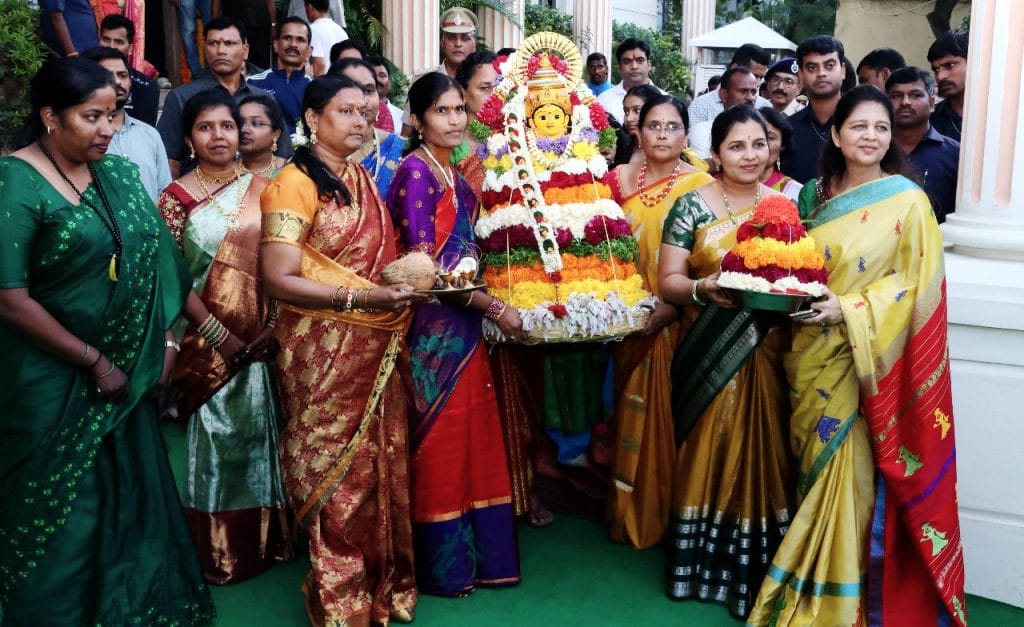 Women Safety Wing Bathukamma Celebrations 08 10 24 (2)